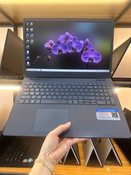 Dell Inspiron N3501 i5-1135G7/ Ram 8GB/ SSD 256GB
