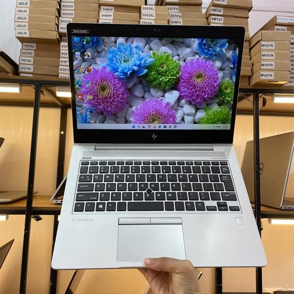 HP 830G5 i5-7200u/8/256